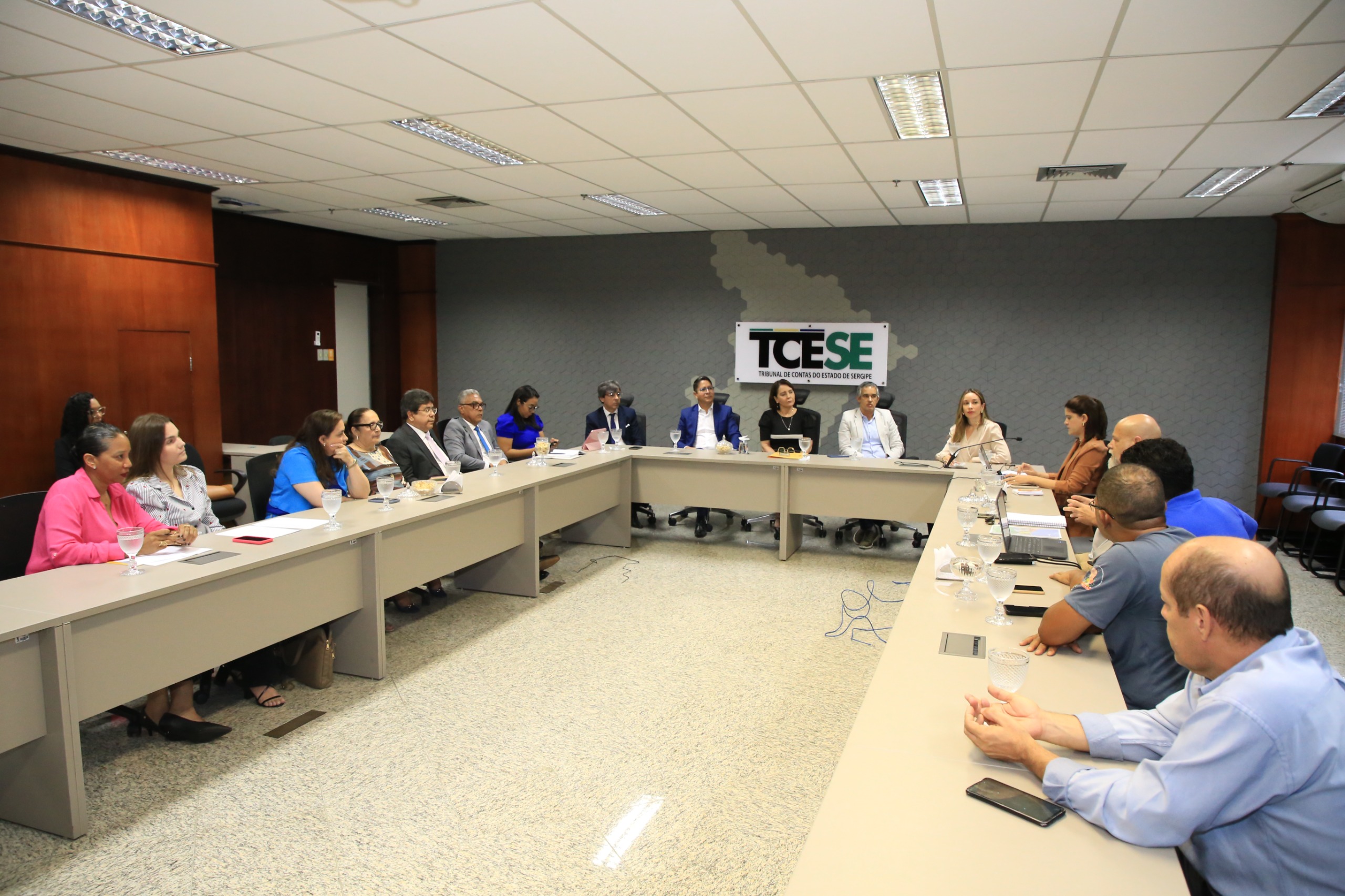 REUNIÃO POP RUA EMÍLIA 2.jpeg