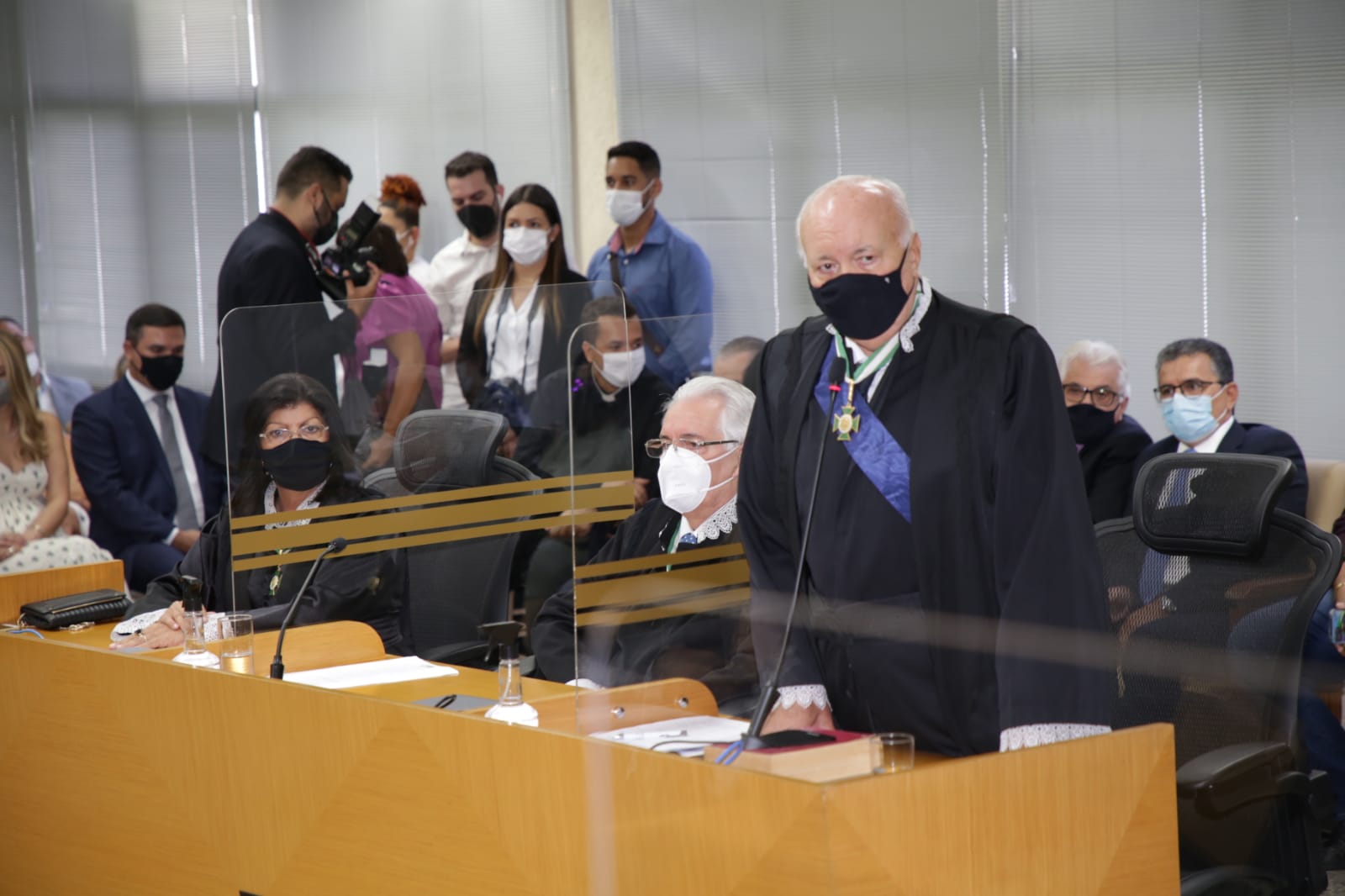 PHOTO-2021-12-10-11-37-39 2.jpg