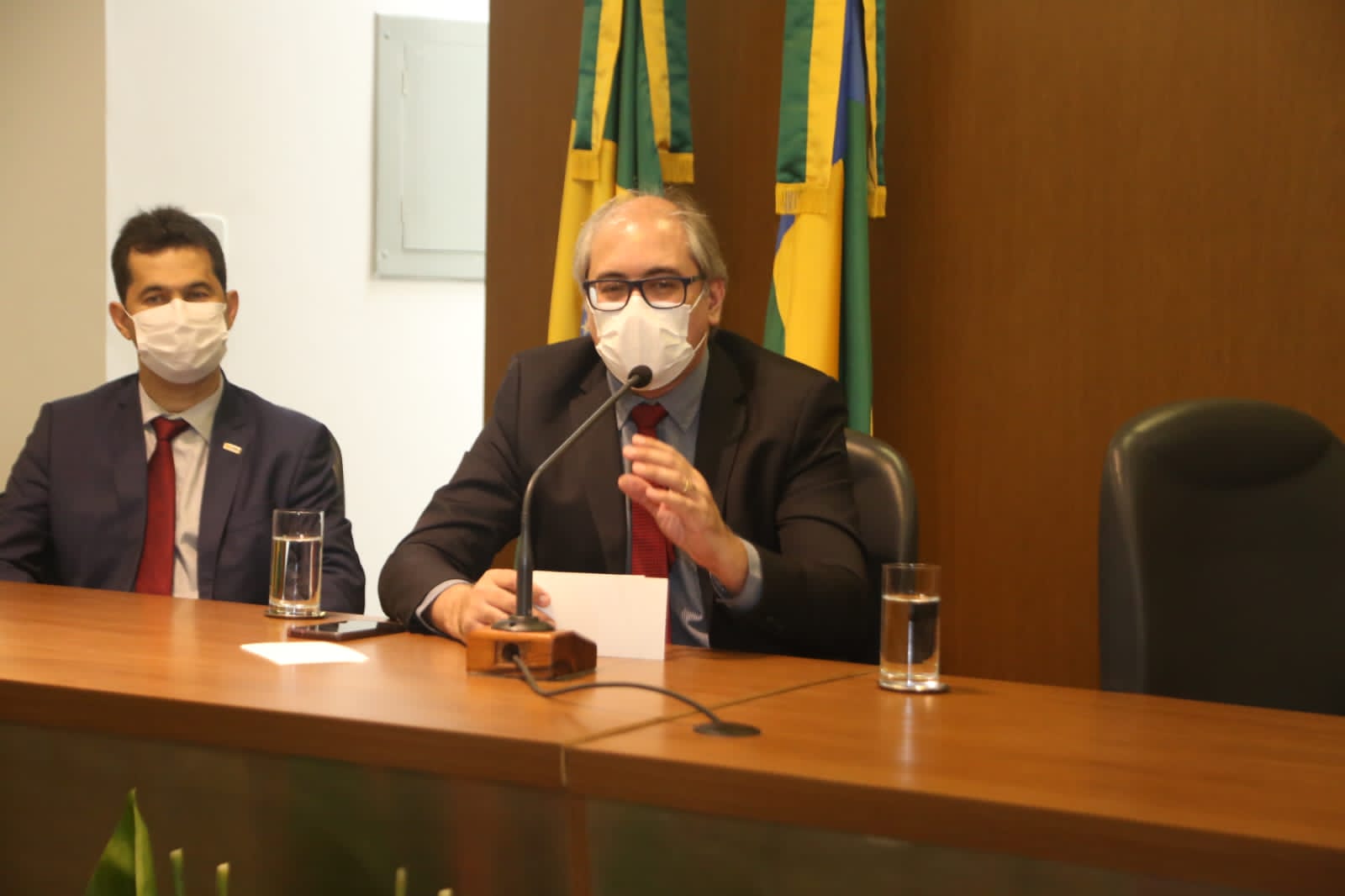 PHOTO-2022-12-13-12-35-22 2.jpg